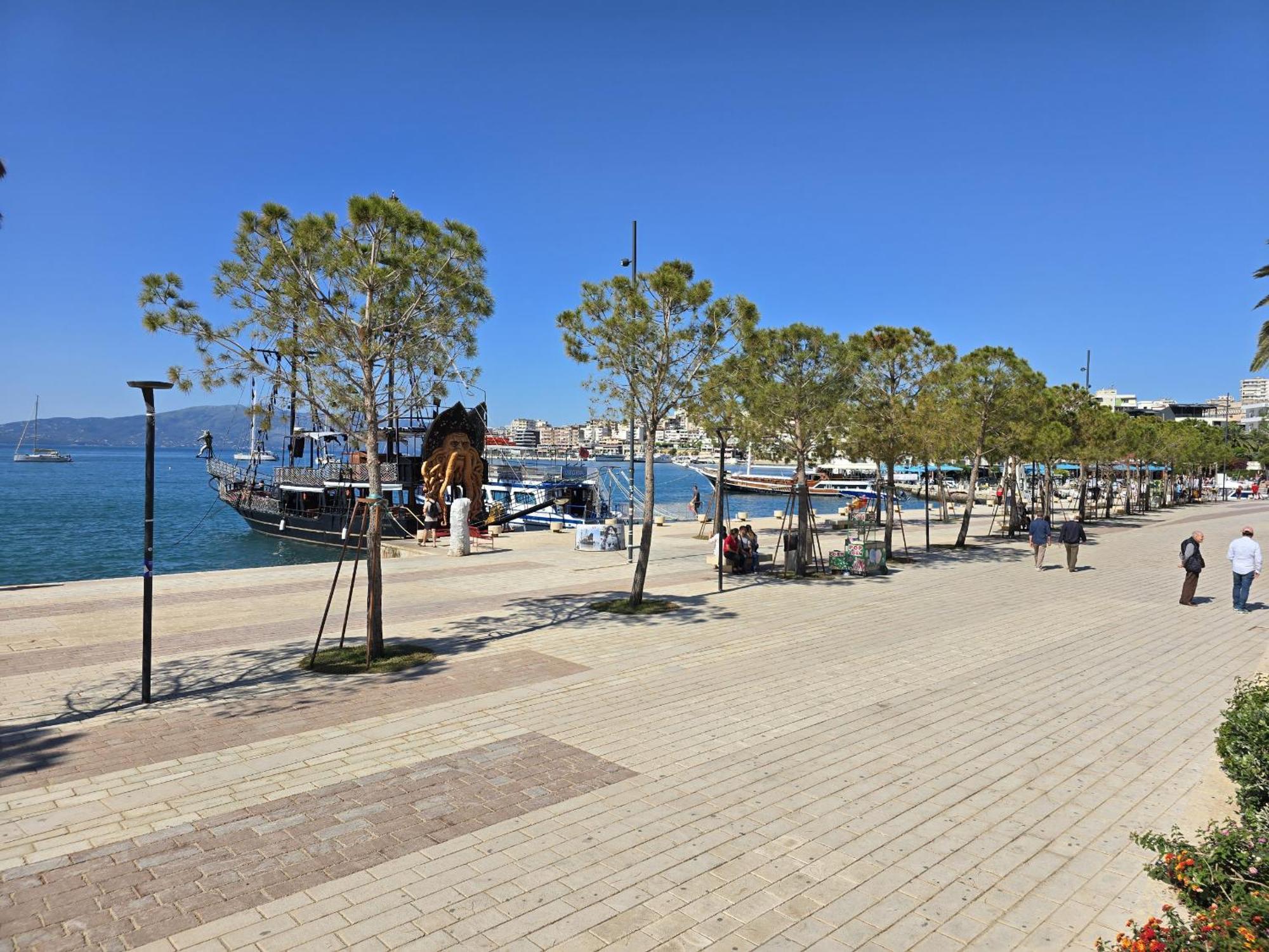 Saint Tropez Apartment Sarande Exterior photo
